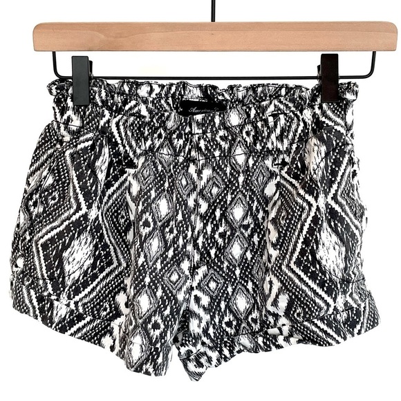 American Eagle Soft Aztec Dressy Shorts Black White Stretchy Pockets Southwest - Picture 1 of 5